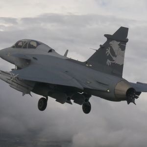 Jas Gripen NG ilmassa lentonäytöksessä 2016.
