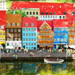 Legoista tehty Nyhavn Kööpenhaminassa. 