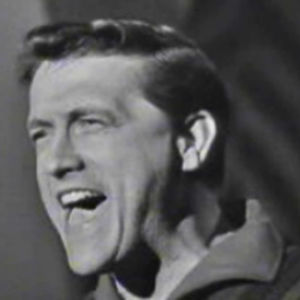 Jack Dailey. Amerikkalainen laulaja Jack Dailey esiintyy Linnanmäen Peacock-teatterissa 1964
