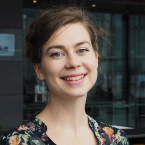 Huilisti ja akrobaatti Jacintha Damström.