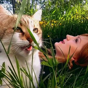 Kristina Minarik Nightwishin tribuuttivideossa verkkosarjasta To Nightwish with Love.