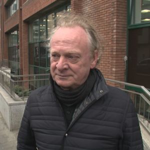 Om man lovar allting åt alla kan det bli svårt att regera efteråt, säger Willie Kavanagh. Willie Kavanagh