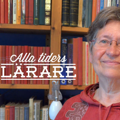 Märta Uggla är en pensionerad modersmålslärare med passion för berättandet. 
