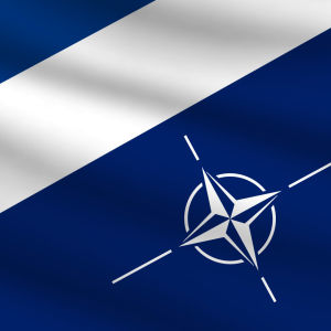 Suomen lippu ja Naton lippu