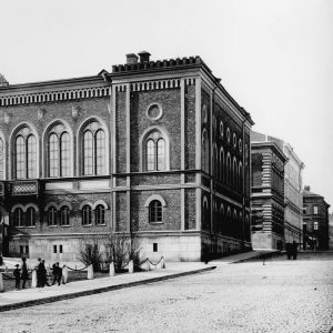 Helsingin Kruunuhaassa sijaitseva valtiopäivärakennus Ritarihuone