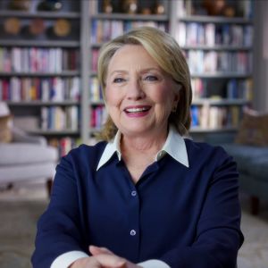 Dokumenttisarja avaa Hillary Rodham Clintonin elämää sekä Yhdysvaltojen politiikkaa.