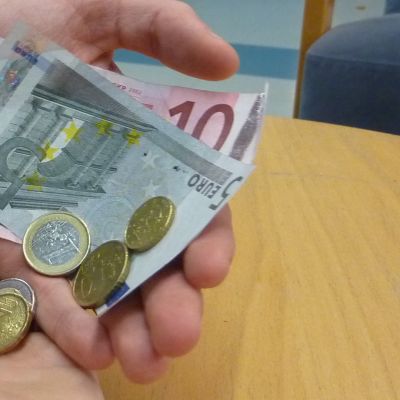 Eurosedlar och mynt.
