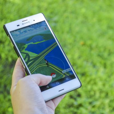 Pokémon GO -pelissä etsitään pokémoneja.