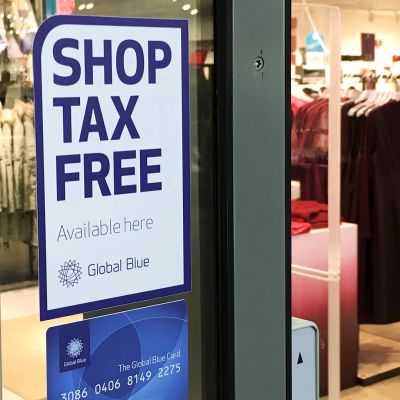 Tax-free tarra kaupan ovessa