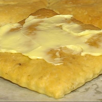 Hollolan perinneleipä on pehmeä näkkileipä