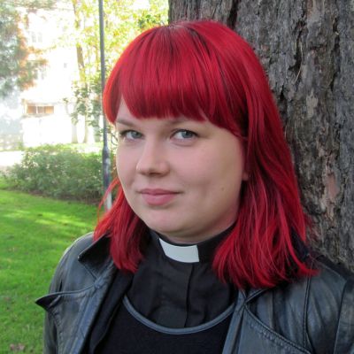 Kuvassa Anna-Maria Veijo