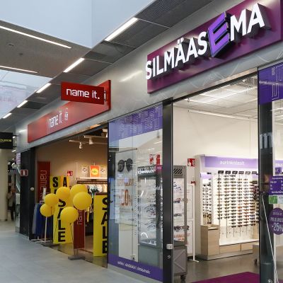 Optikkoliike Silmäasema Hämeenlinnan kauppakeskus Goodmaninissa.