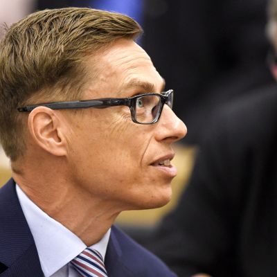 Kokoomuksen kansanedustaja Alexander Stubb eduskunnan täysistunnossa Helsingissä 22. kesäkuuta 2017.