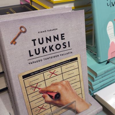 Tunne lukkosi -kirja.