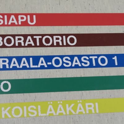 Nokian terveyskeskuksen opasteita