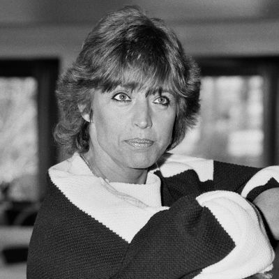 Ruotsalainen viihdetaiteilija Lill-Babs alias Barbro Svensson Kalastajatorpalla Helsingissä huhtikuussa 1982.