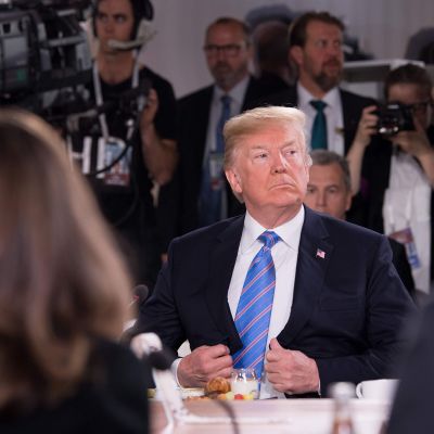 Yhdysvaltain presidentti Donald Trump kuvattuna G7-kokouksen aamiaisella 9. kesäkuuta.