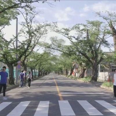 Turistit astelevat nyt Fukushiman ydinonnettomuuden autioittamilla kaduilla