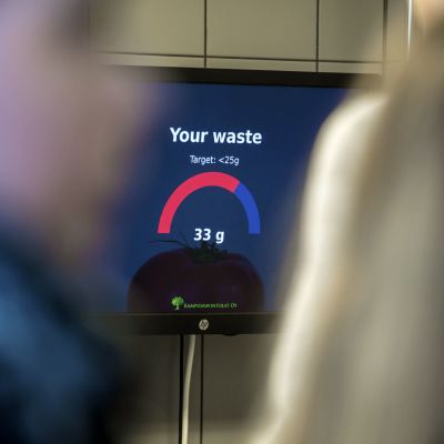 Biovaaka näyttää kuinka monta grammaa ruokaa menee biojätteeseen.