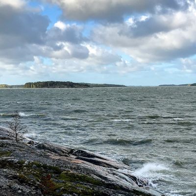 Merinäkymä Turun saaristossa.