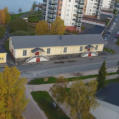 Kemin Tullimakasiini - teatterin väistötila.