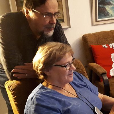 Marjatta Nyman miehensä kanssa