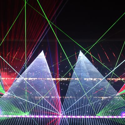 Espoo loihti taivaalle laser-esityksen