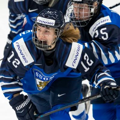 Jääkiekon naisten MM, Venäjä - Suomi
