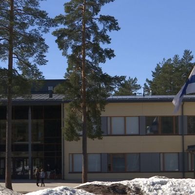 Suruliputus Huutjärven koululla