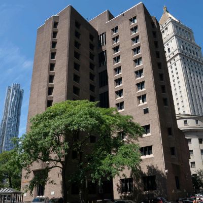 The Metropolitan Correctional Center -vankila kuvattuna New Yorkissa 10. elokuuta, jossa Jeffrey Epsteinia pidettiin tutkinnan aikana.