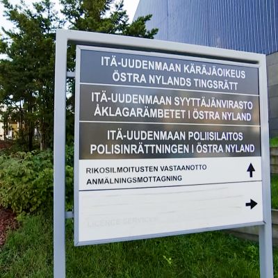 Itä-uudenmaan käräjäoikeus, poliisilaitos, oikeustalo kyltti