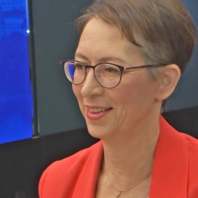 Sari Essayah TV1:n Ykkösaamussa.