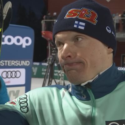 Iivo Niskanen Ylen haastattelussa Östersundissa 2020