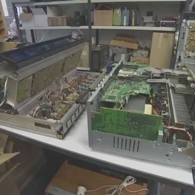 Elektroniikan ja kodinkoneiden korjaaminen on yhä vaikeampaa - korjaaja: "Laadulla ei ole väliä"