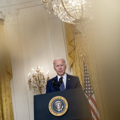 Presidentti Biden vannoo kostoa Kabulin iskuista