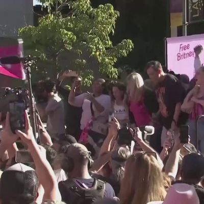 Poptähti Britney Spears vapautui holhouksesta