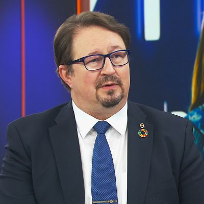 THL:n Mika Salminen: Virusmuunnosten leviämisen estäminen erittäin vaikeaa