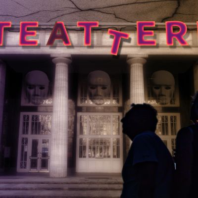 Kuvakollaasi, suljetun teatterin sisäänkäynti, rapistunut julkisivu