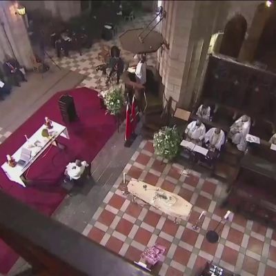Desmond Tutu haudattiin tänään