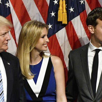 Donald Trump, Ivanka Trump ja Jared Kushner.