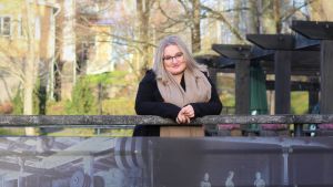 Stöd av familjen underlättar under skrivningarna, säger Andrea Degerlund. Andrea Degerlund.