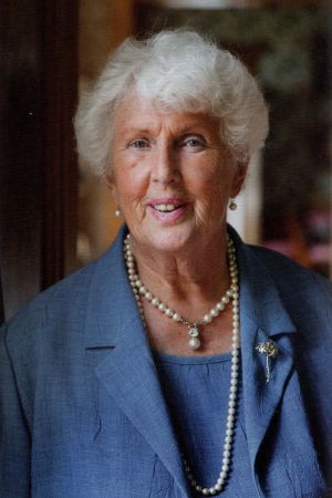 Anna Lisa eli Anne Louise Standertskjöld-Brüninghaus, Wiurilan kartanon vanhempi valtiatar. Anna Lisa eli Anne Louise Standertskjöld-Brüninghaus, Wiurilan kartanon vanhempi valtiatar. Kuva: Nicklas Warius