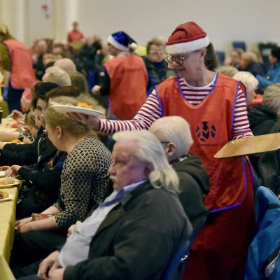 Heikki Hurstin järjestämä yksinäisten ja vähäosaisten joulujuhla Helsingin Messukeskuksessa jouluaattona 24. joulukuuta 2019