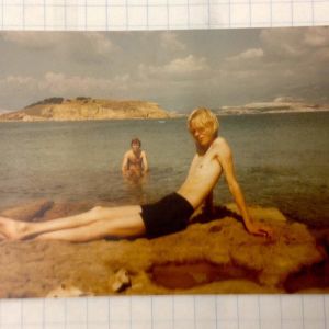 Peter på tågluff. Peter Sandström har tågluffat till Jugoslavien