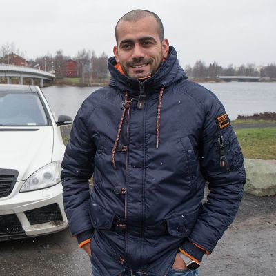 Prinssi Rami Mercedes Benzin kanssa Oulun edustalla