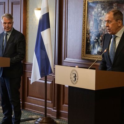 Pekka Haavisto ja Sergei Lavrovin tiedotustilaisuus.