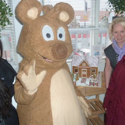 Iloiset piparkakkulahjoittajat
