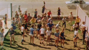Suomalaiskoulussa on noin 60 oppilasta. Suomalaisia koululaisia Bagdadissa vuonna 1980.