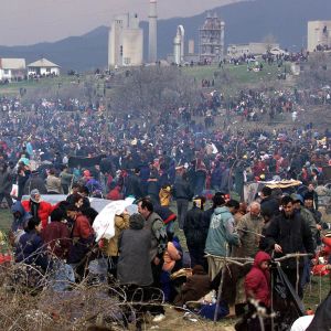 Sadat tuhannet Kosovon albaanit pakenivat maasta sen jälkeen, kun Kosovon sota syttyi 1990-luvun lopulla. 