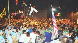 Jättelägret ordnades i Thailand åren 2002 och 2003. Jamboreelägret ordnades i Thailand åren 2002 och 2003.